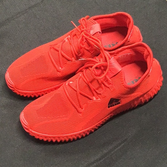 REEBOK RUNNING SHOES - Picture 3 of 8